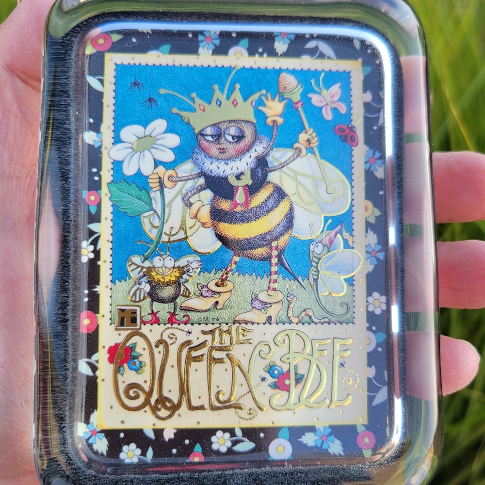 Mary Engelbreit Queen Bee Paperweight ~Whimsical & Fun! ~ Metallic Accent ~ Cute